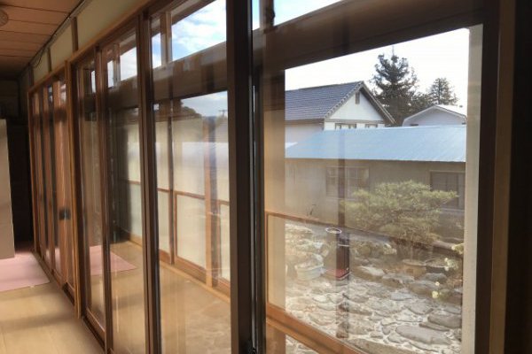 内窓を設置して部屋が暖かくなりました！