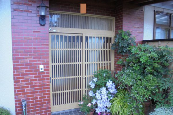 断熱性のある玄関ドアにしました！