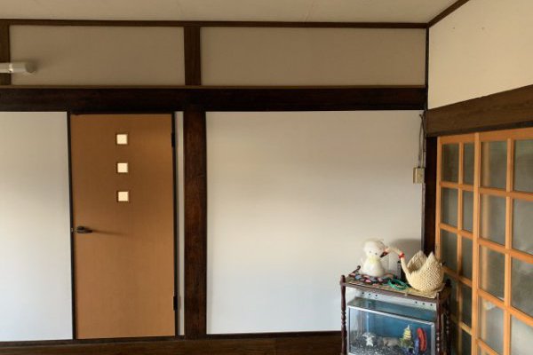 壁で仕切りました！