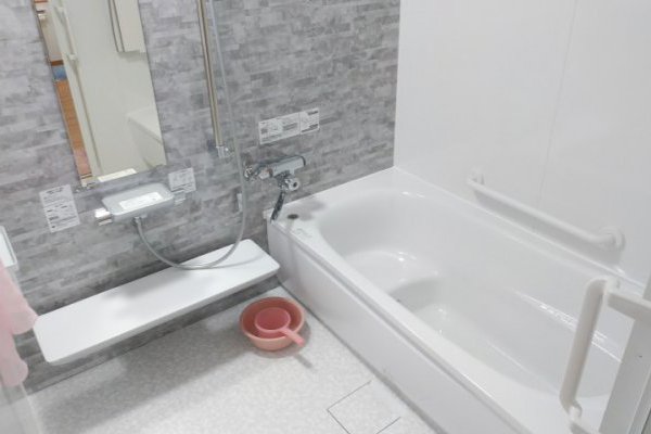 タイル風呂からユニットバスへ！