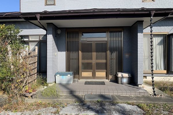 風除室を設置して暖かい玄関になりました！