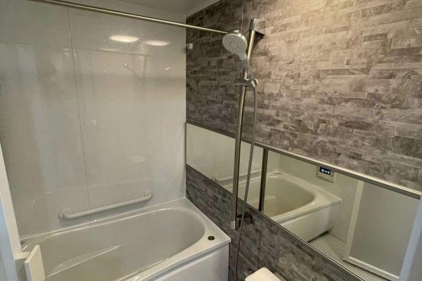 断熱材の役割も果たすW断熱構造「お掃除ラクラクほっカラリ床」