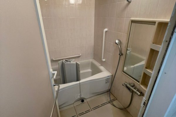 断熱材の役割も果たすW断熱構造「お掃除ラクラクほっカラリ床」