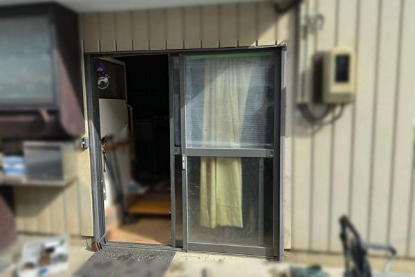 新しい玄関で断熱性も向上！