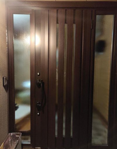 寒い冬も安心！こだわりの玄関ドアリフォーム|岩手県盛岡市