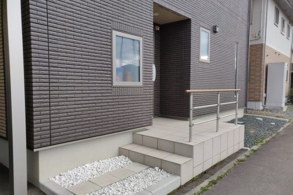 雨にも濡れず、雪の吹込みも防ぐ！