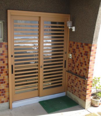 断熱仕様の玄関で暖かい！