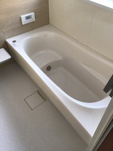 段差がなくなり入りやすい！浴室リフォーム|岩手県紫波郡紫波町