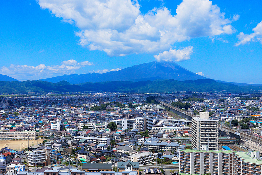 岩手県内8拠点、宮城1拠点工事実績20,000件超えの経験と実績