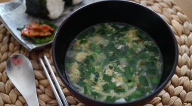 「韓国風にらたまスープ」簡単節約レシピ！