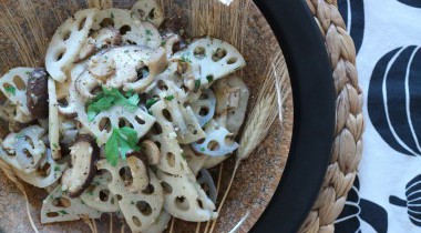 簡単レシピ「蓮根と椎茸のアンチョビ炒め」