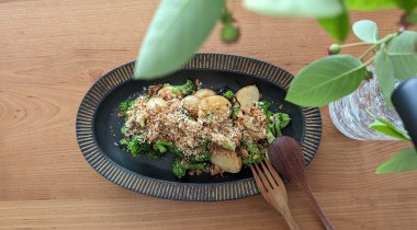 簡単レシピ「ブロッコリーのパン粉炒め」