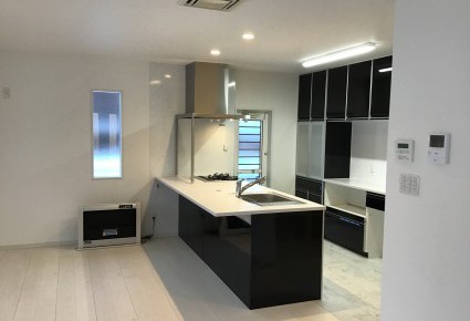 事務所スペースを広々LDKにリフォーム