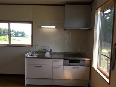 コンパクトで機能充実!キッチン新設リフォーム