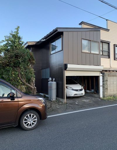 予算内でキレイになった！車庫外壁補修リフォーム|岩手県岩手郡雫石町